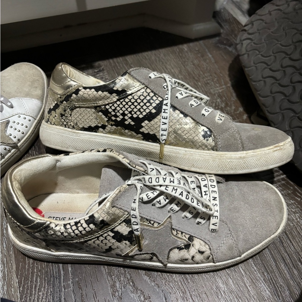 Steve Madden Star Sneakers
